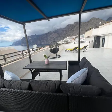 Compact In Beautiful 4bedroom Penthouse Alojamento de Acomodação e Pequeno-almoço 3*