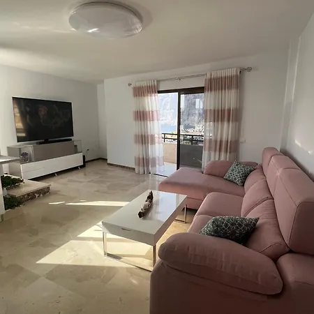 Alojamento de Acomodação e Pequeno-almoço Compact In Beautiful 4bedroom Penthouse Puerto de Santiago (Tenerife)