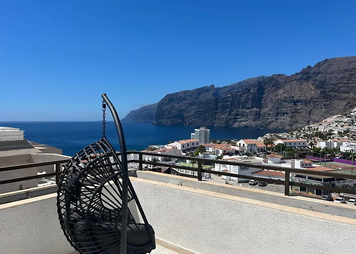 Compact In Beautiful 4bedroom Penthouse 3*